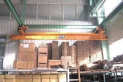 Underhung_overhead_crane