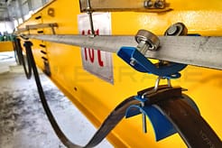 Underhung_overhead_crane_