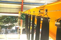 Underhung_overhead_crane_