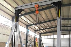 Portable_gantry_crane_