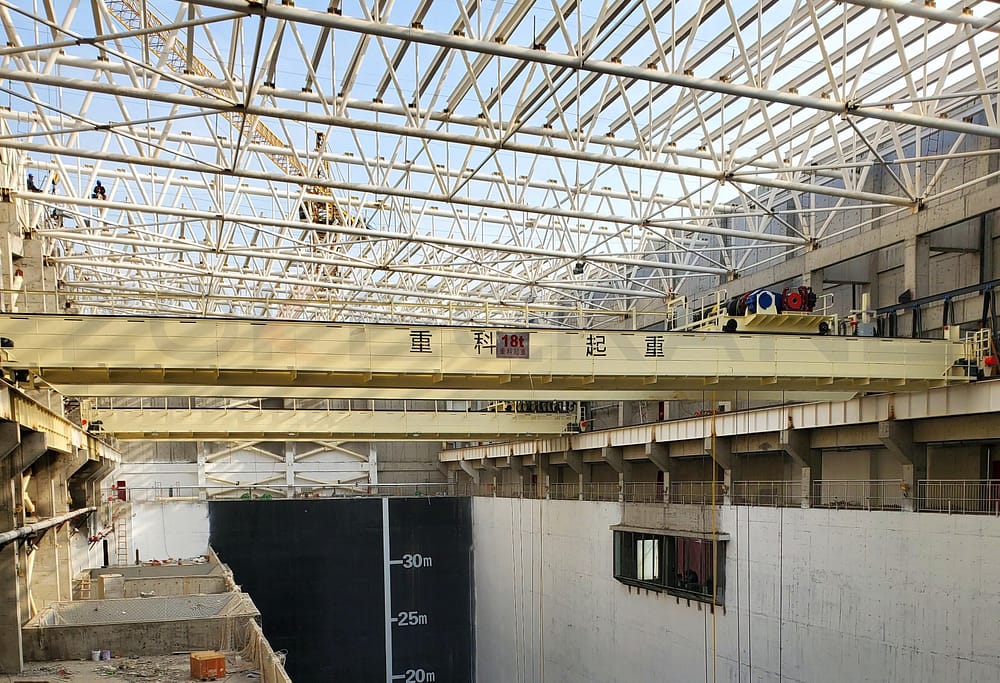 t carroponte per la movimentazione dei rifiuti