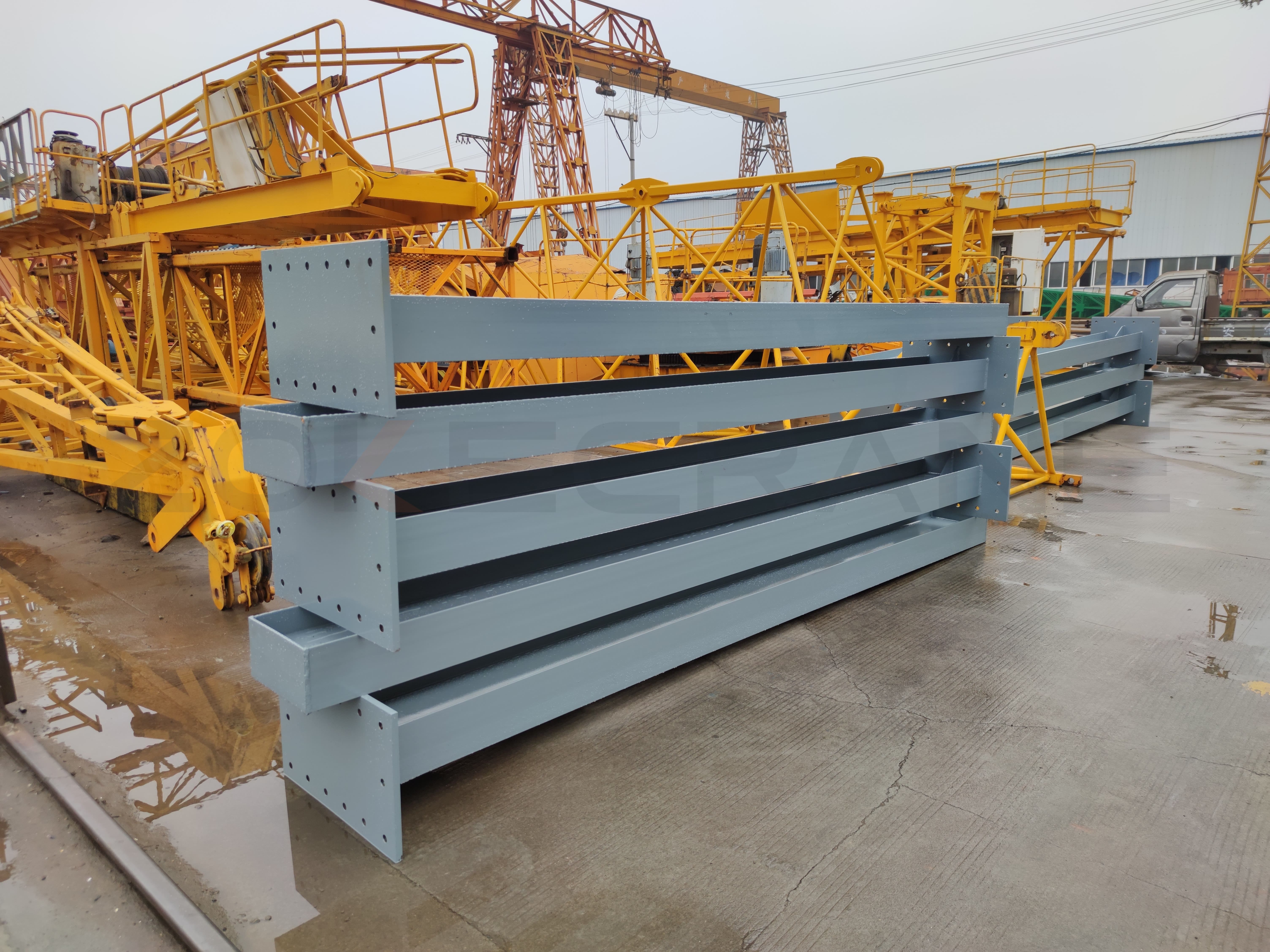 steel pillar to supoort the runway beam