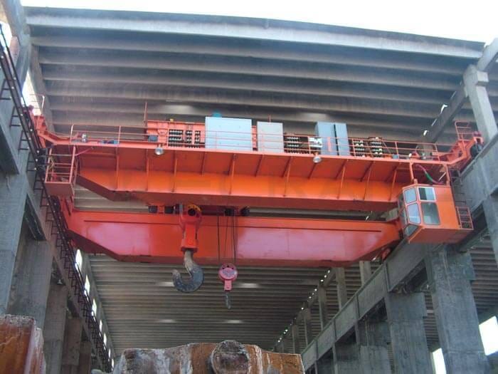 grúa eot construcción ferroviaria