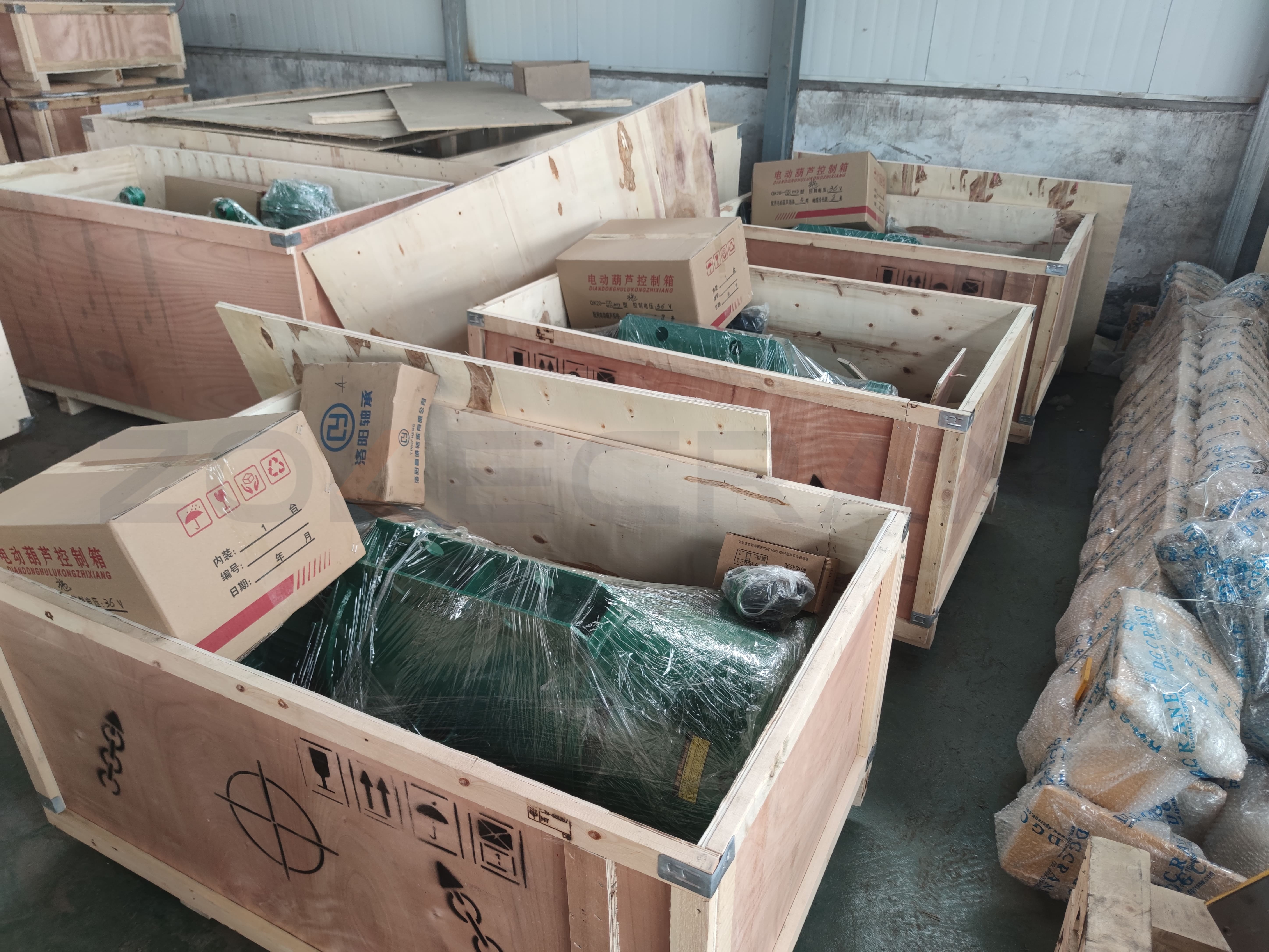Wire rope electric hoist