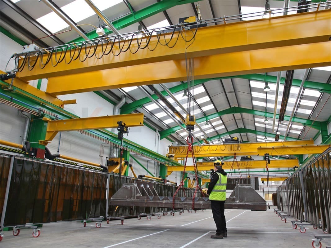 Double girder overhead crane