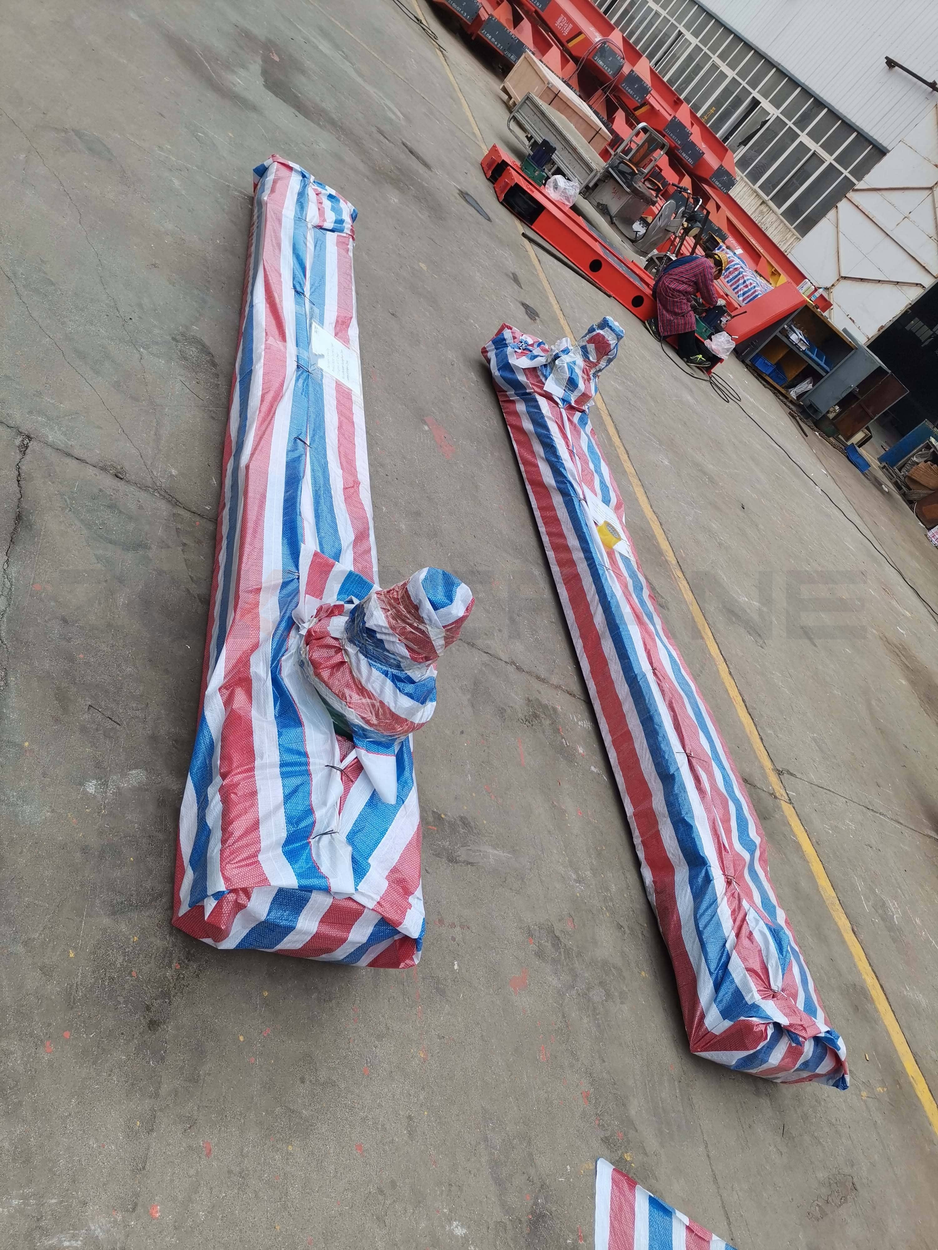 End carriages ofT double girder overhead crane
