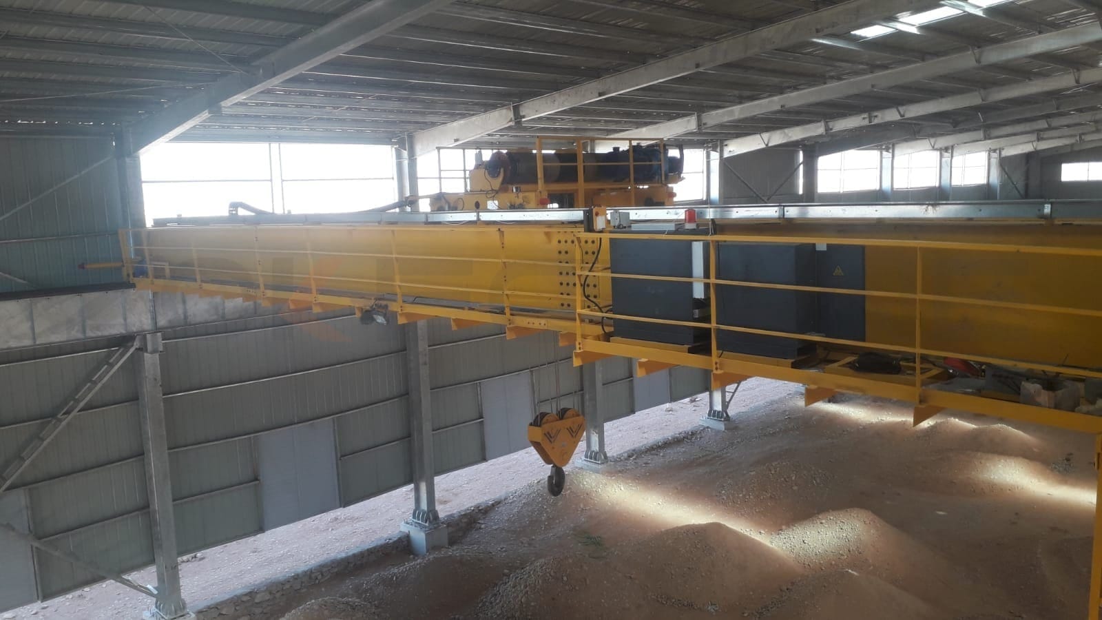 Picture of installation crane