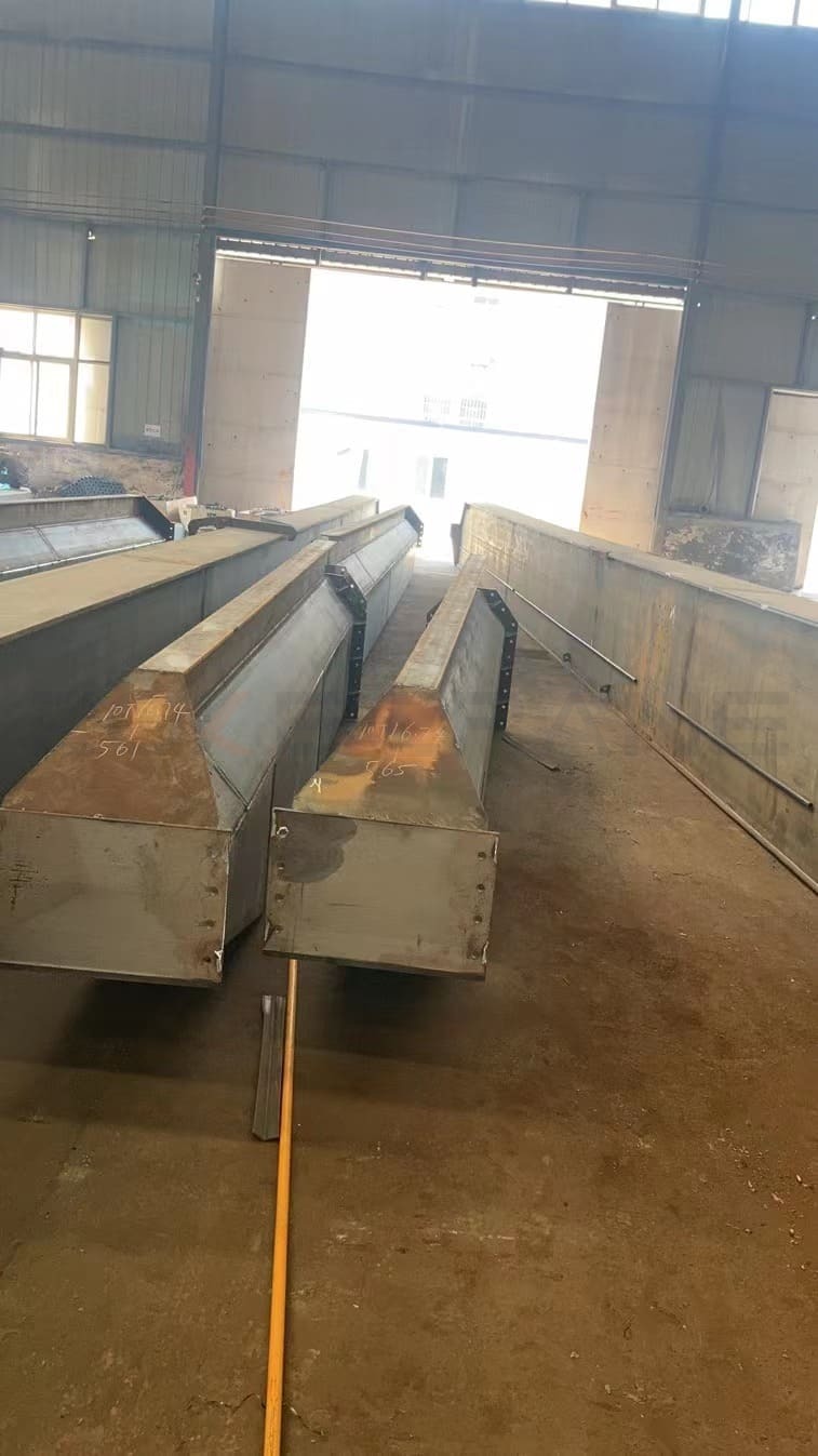 l'immagine del processo di fabbricazione della gru a ponte