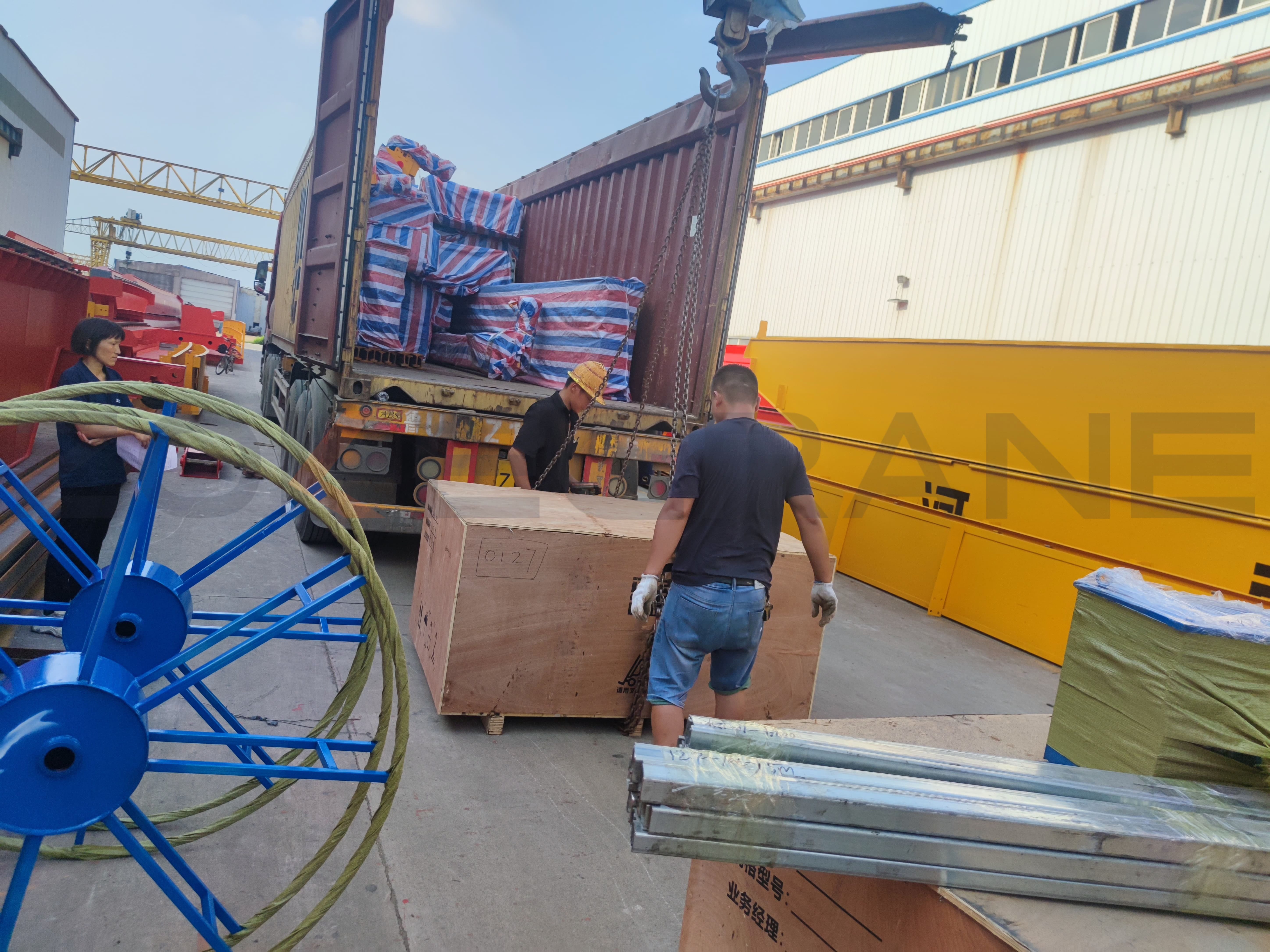delivery picture of the gantry crane