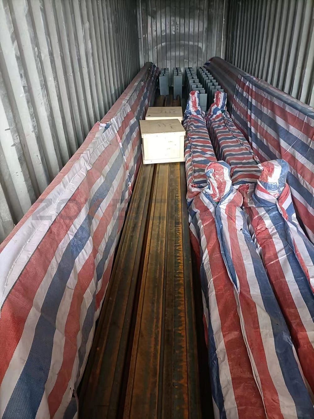  set di gru a ponte tipo LD consegnate a Tunisi per il carico del container